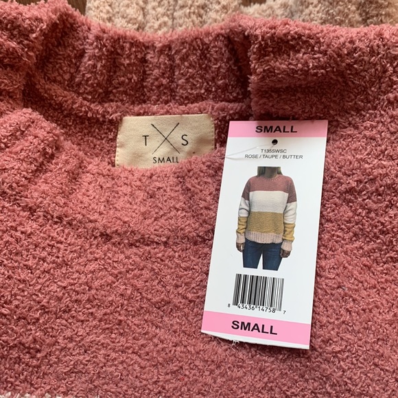 NWT Women's Fuzzy Color Block Long Sleeves Pullover Sweater - Picture 7 of 8